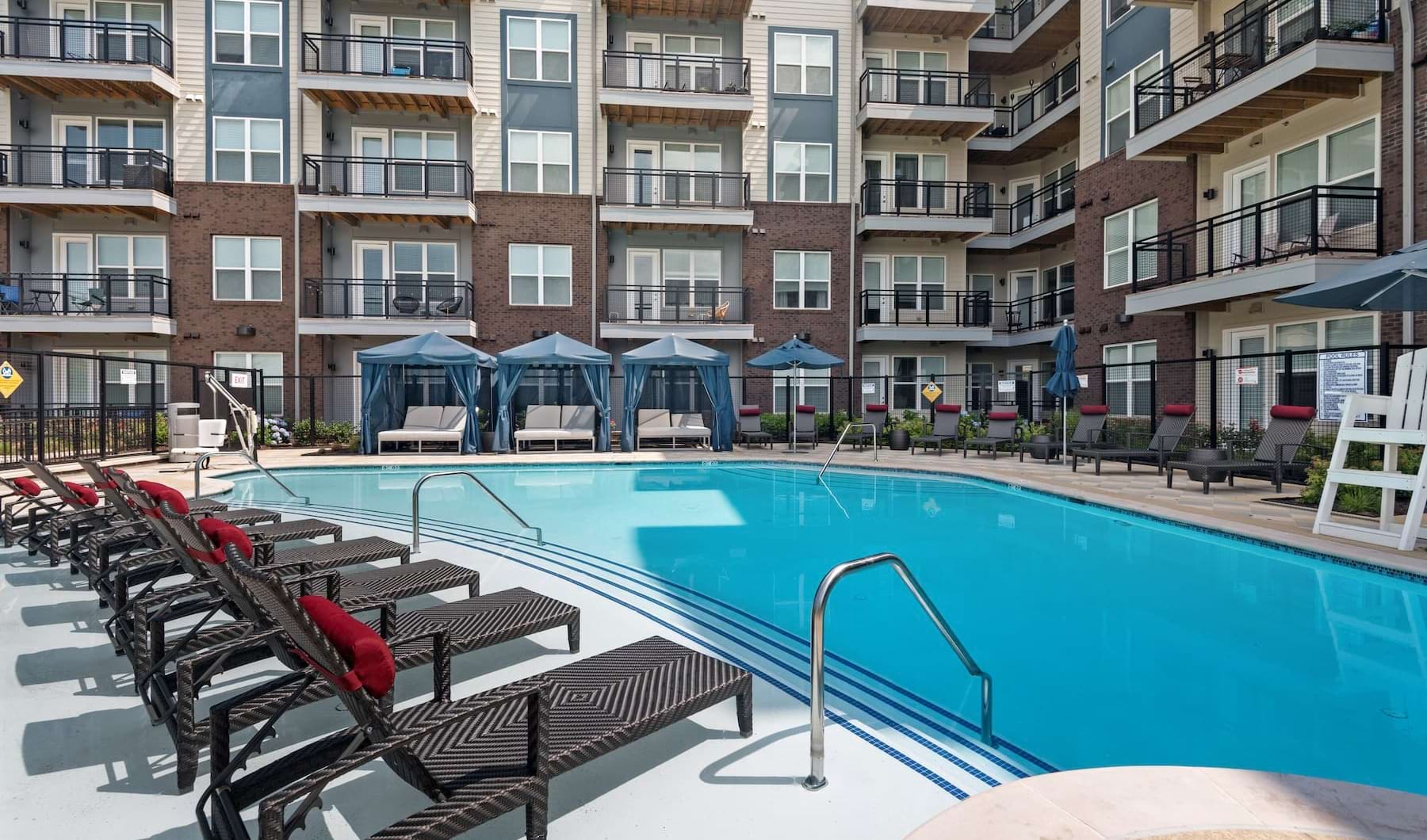 The Emerson Luxury Apartments Community Centreville, VA