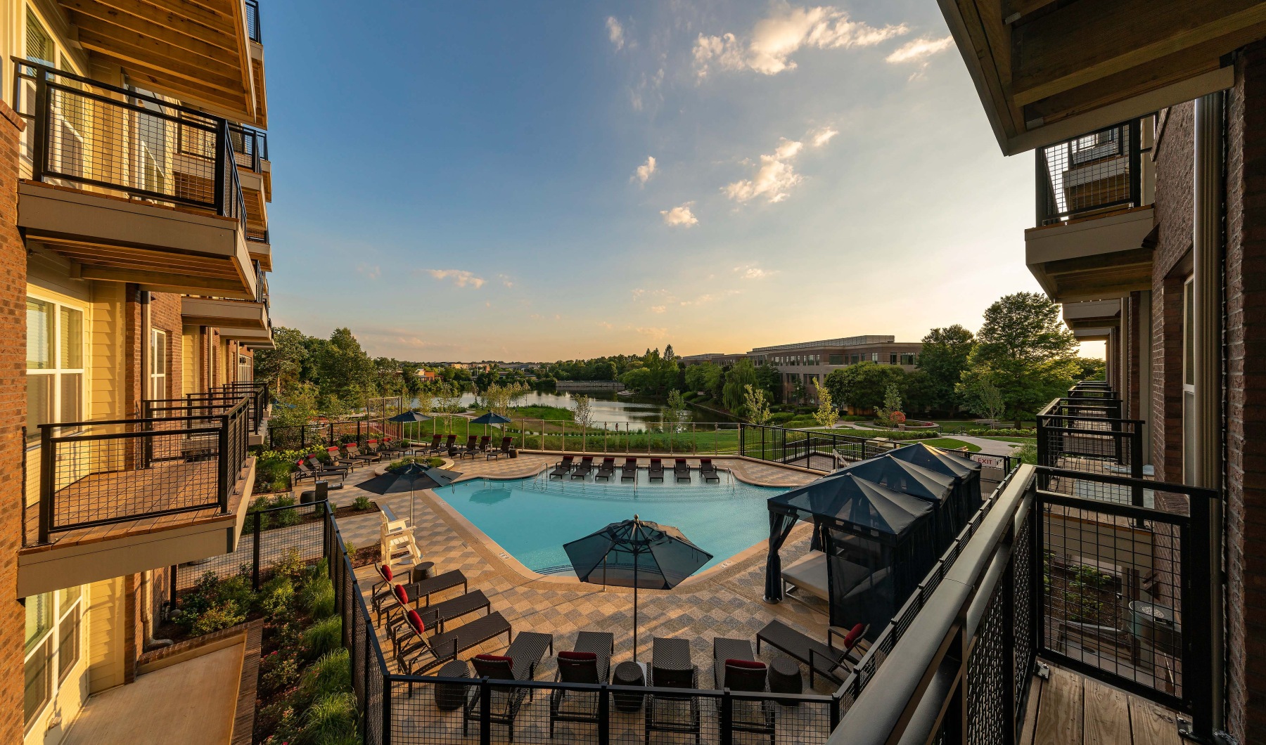 Elevated Living In Centreville